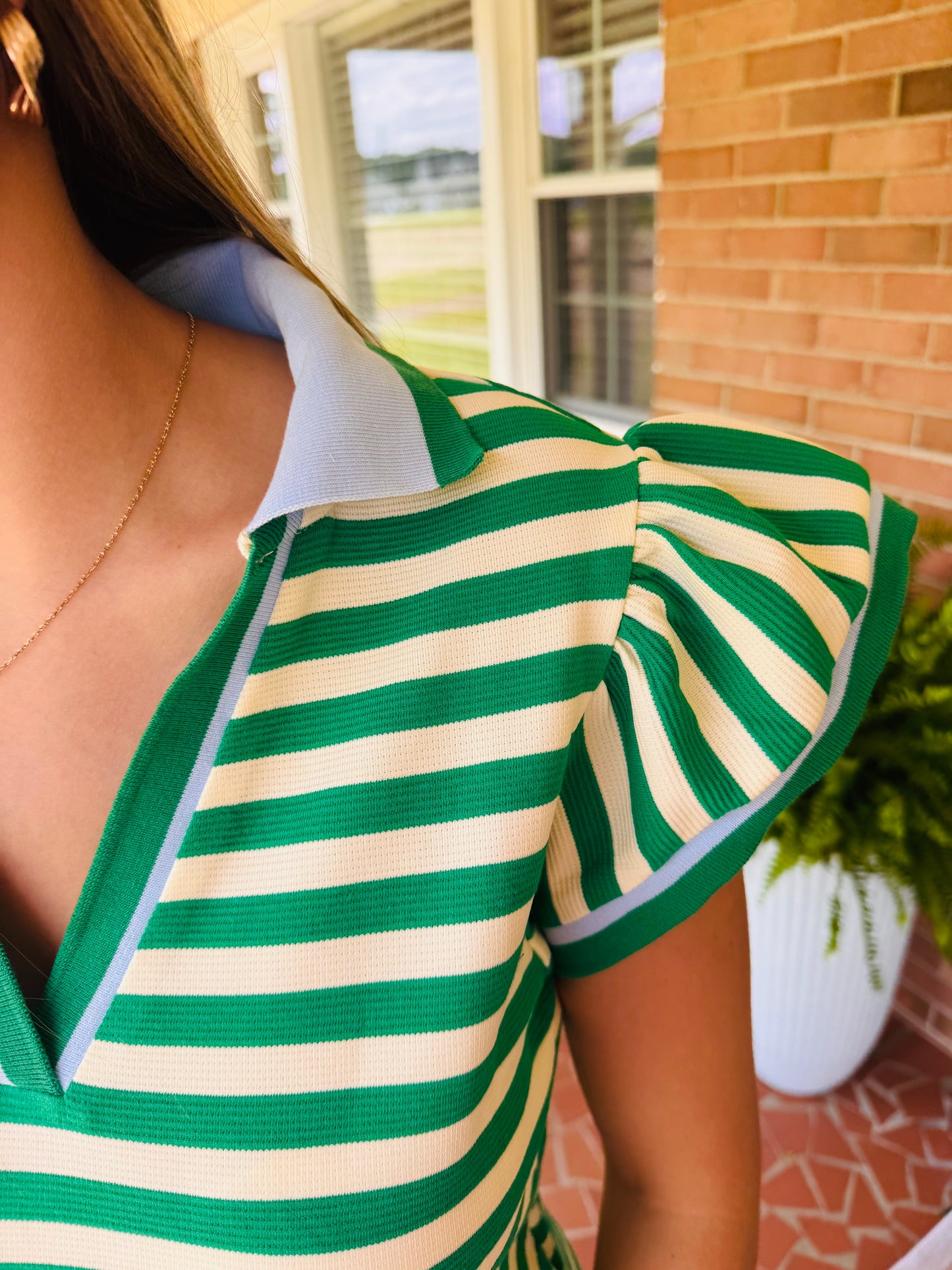 Contrast Striped Ruffle Short Sleeve V-Neck Fit Dress |