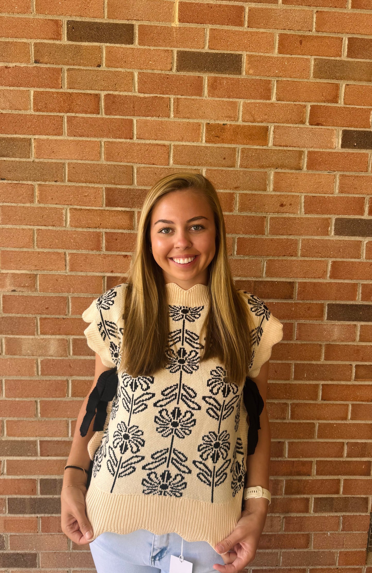 MOCK NECK FLORAL SWEATER VEST