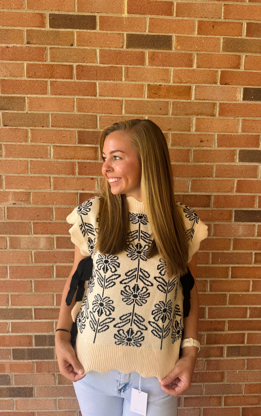 MOCK NECK FLORAL SWEATER VEST